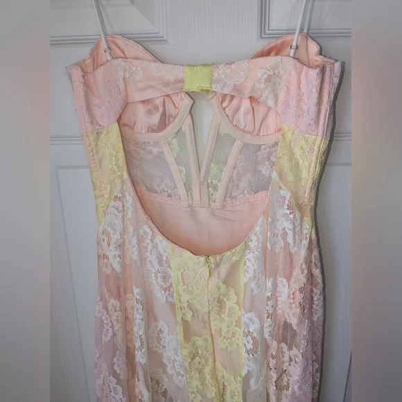 For Love & Lemons Blossom Maxi Dress In Color Multi. Size XS - Picture 7 of 8